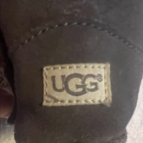 UGG brown  Shearling Infant Velcro Boots size 4.5T - Picture 2 of 10